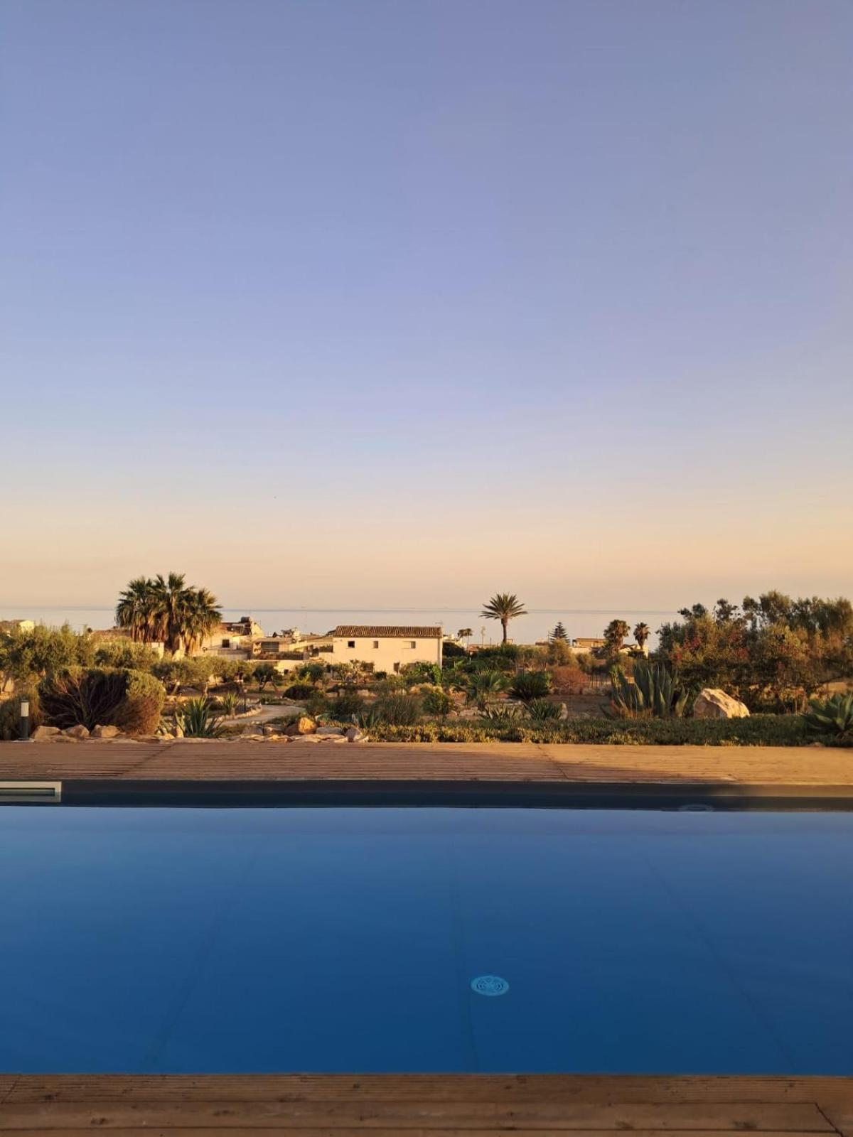 Villa Casadorata Buen Retiro Vista Mare Donnalucata  Exterior foto